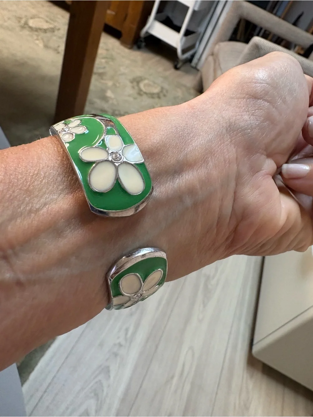 Geneva Green and White Floral Bangle Watch perfect enamel
